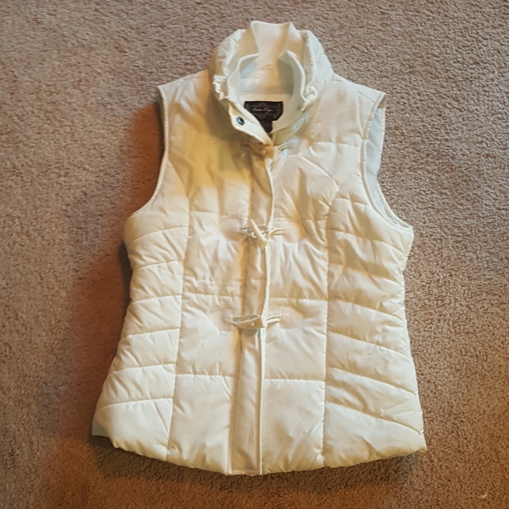 Outer Edge Puffer Vest - Picture 1 of 5